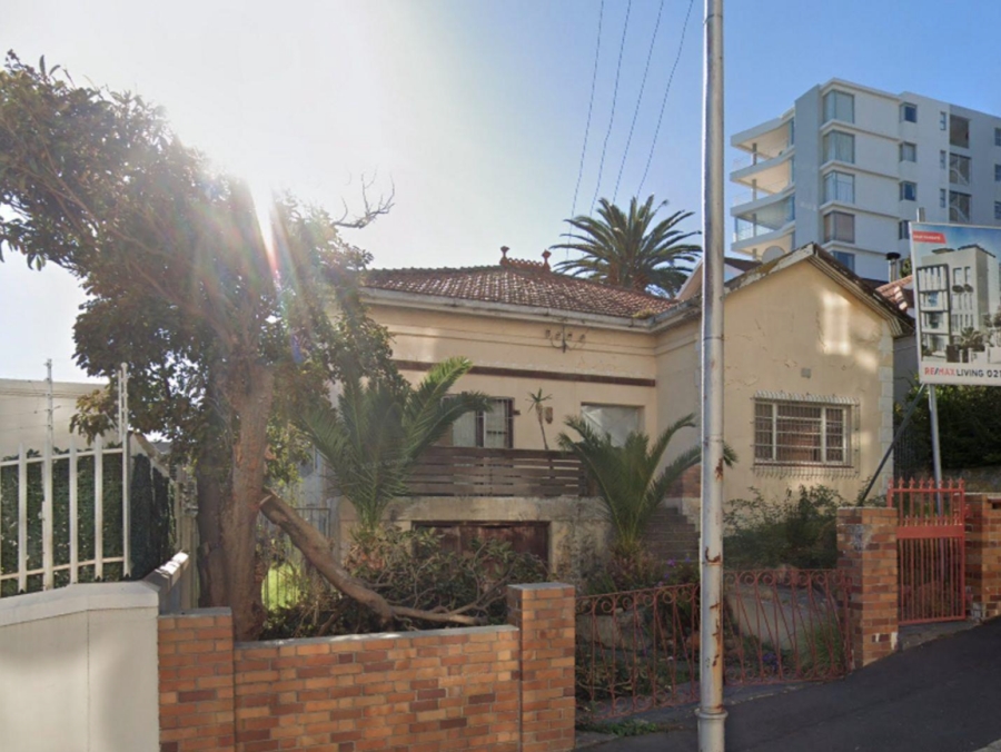 4 Bedroom Property for Sale in Sea Point Western Cape